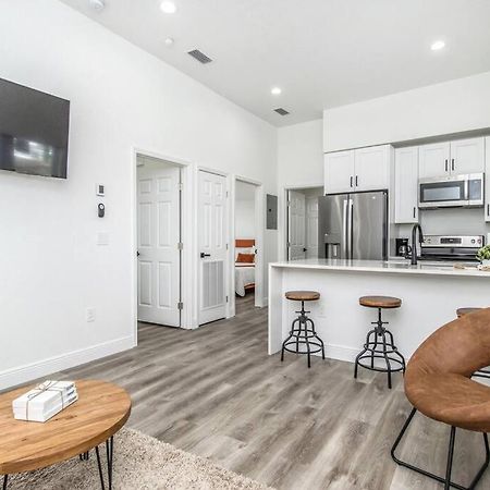 2Br Spacious House In Heart Of West Τάμπα Εξωτερικό φωτογραφία